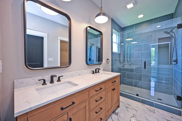 1217 Russell Street, Covington, KY 41011