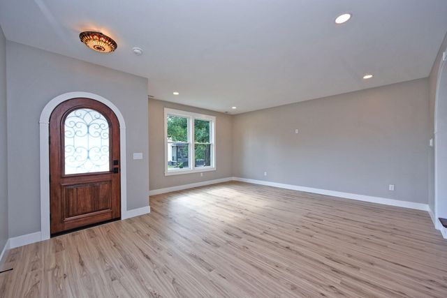 1217 Russell Street, Covington, KY 41011