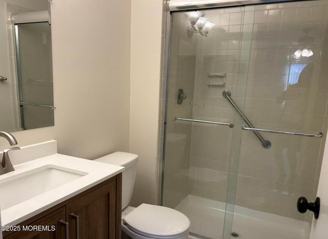 211 Covered Bridge Boulevard B, Englishtown, NJ 07726