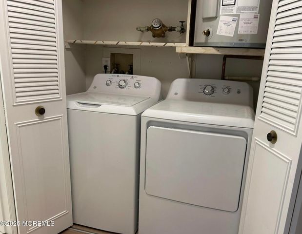 211 Covered Bridge Boulevard B, Englishtown, NJ 07726