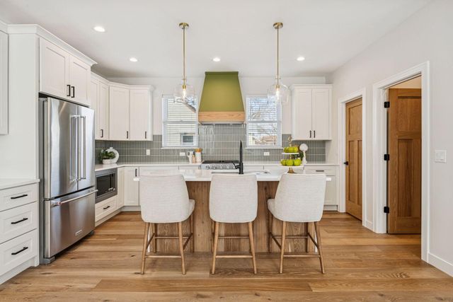 4217 27th Avenue S, Minneapolis, MN 55406