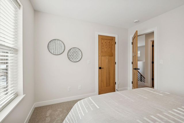 4217 27th Avenue S, Minneapolis, MN 55406