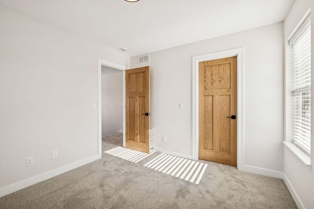 4217 27th Avenue S, Minneapolis, MN 55406