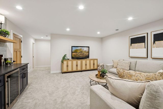 4217 27th Avenue S, Minneapolis, MN 55406