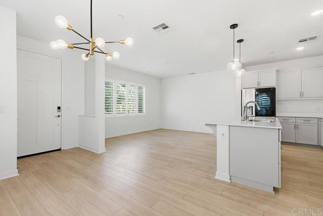 35131 Rangpur Ln, Fallbrook, CA 92028