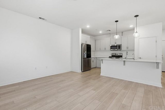 35131 Rangpur Ln, Fallbrook, CA 92028