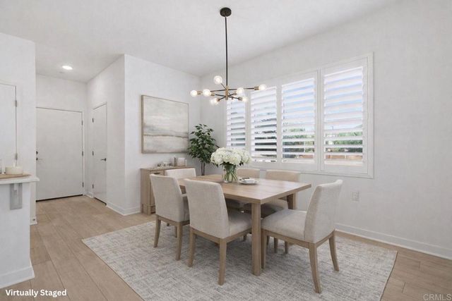 35131 Rangpur Ln, Fallbrook, CA 92028