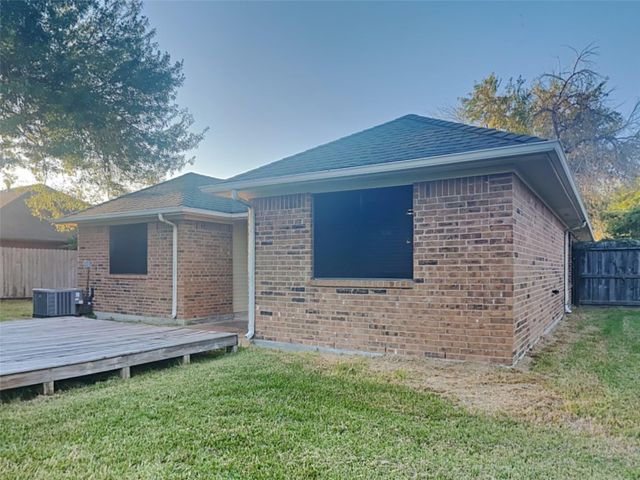 4906 Black Rock Street, Baytown, TX 77521