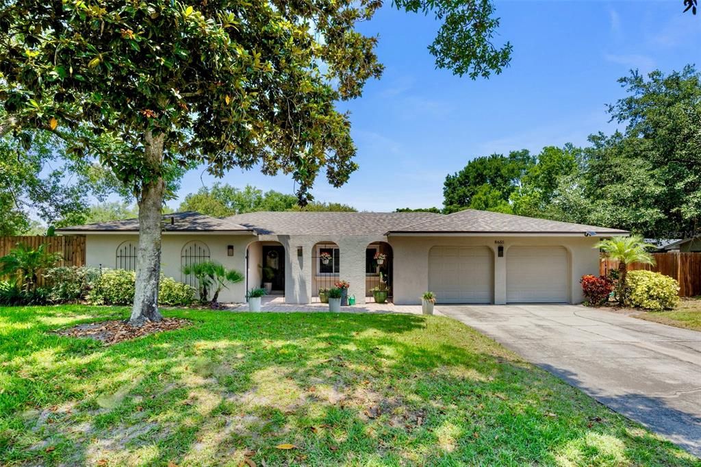 Image 1 of property listing at 8655 SHADY GLEN DRIVE, Orlando, FL 32819