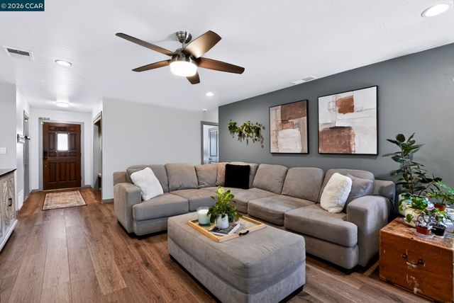 1628 Kingsly Drive, Pittsburg, CA 94565