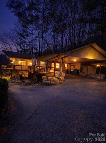 975 Country Club Drive, Maggie Valley, NC 28751