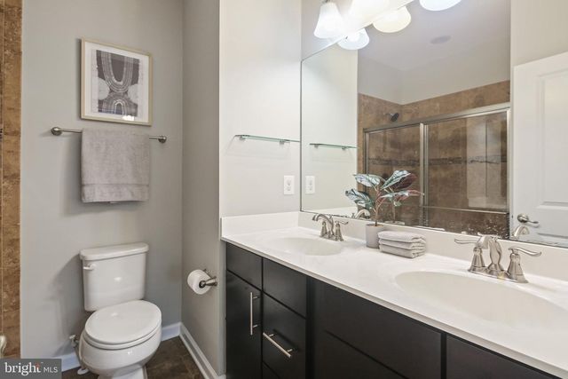 812 S MACON ST, Baltimore, MD 21224