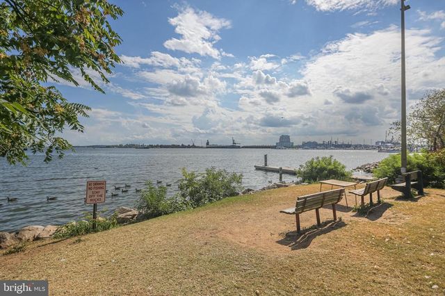 812 S MACON ST, Baltimore, MD 21224