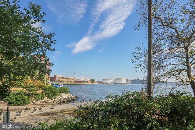 812 S MACON ST, Baltimore, MD 21224