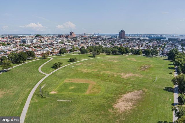 812 S MACON ST, Baltimore, MD 21224