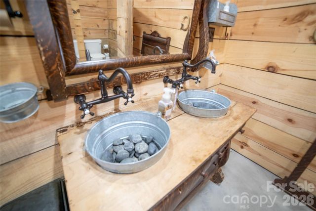 4885 Grandin Road, Lenoir, NC 28645