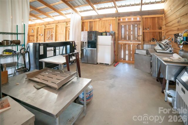 4885 Grandin Road, Lenoir, NC 28645