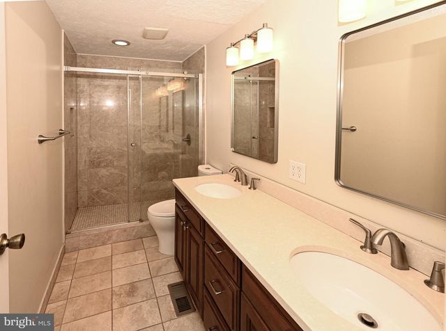 8110 WINTER BLUE CT, Springfield, VA 22153