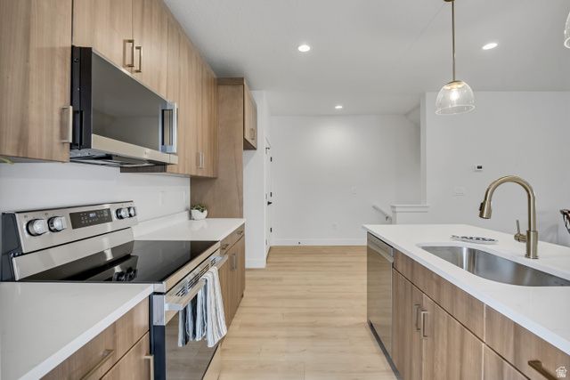 350 E 7635 S, Sandy, UT 84047