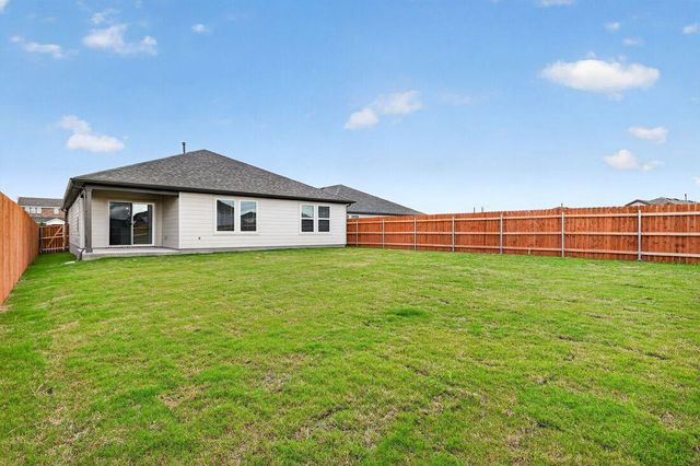 94 Flowers Ave, Hutto, TX 78634