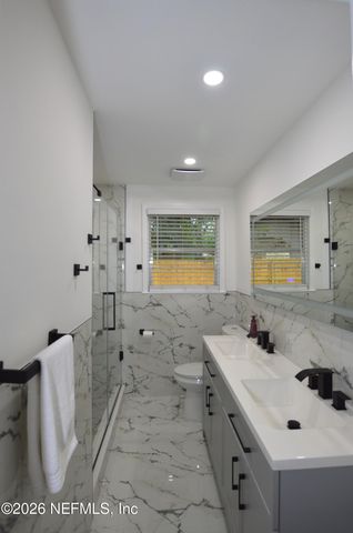 7004 HYDE GROVE Avenue, Jacksonville, FL 32210