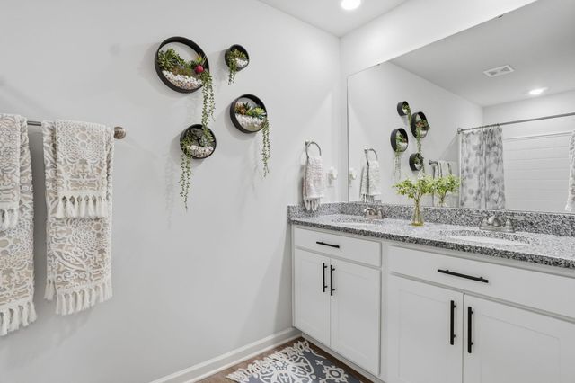 142 Emory Rd, Spartanburg, SC 29330