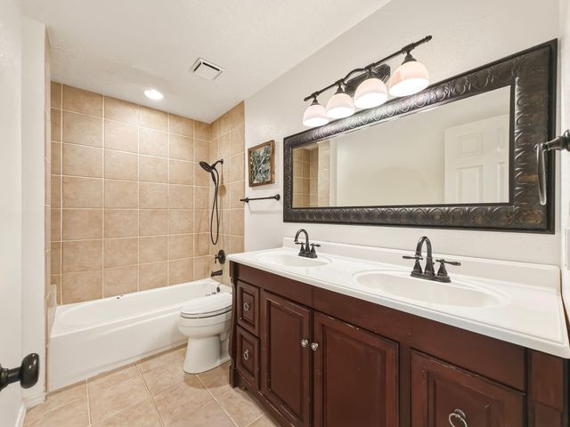 6312 Puma Place NE, Albuquerque, NM 87111