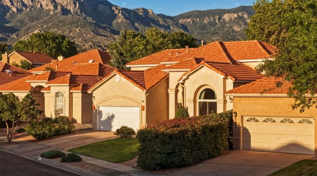 6312 Puma Place NE, Albuquerque, NM 87111