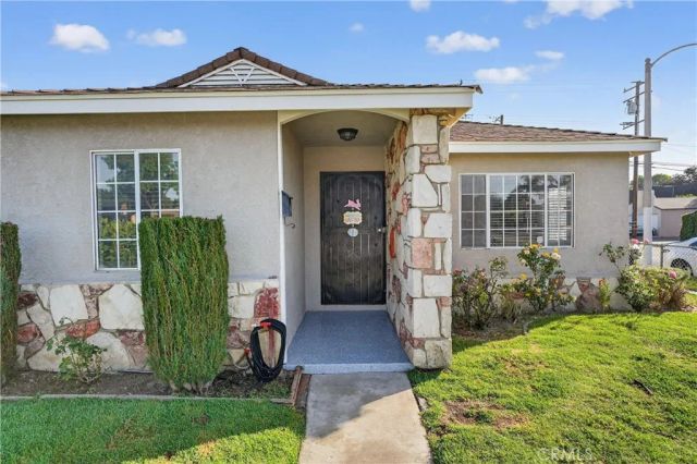 4049 Martin Luther King Jr, Lynwood, CA 90262