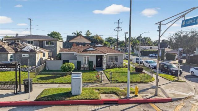 4049 Martin Luther King Jr, Lynwood, CA 90262