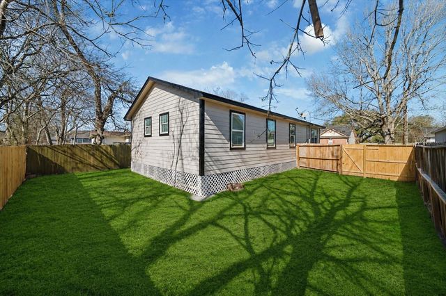 815 Fields Street, Richmond, TX 77469