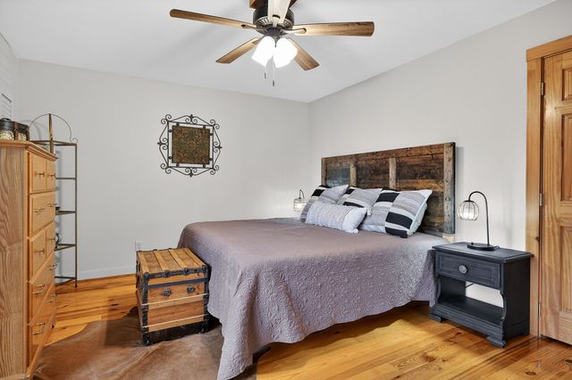 446 Oak Dr, Smithville, TN 37166