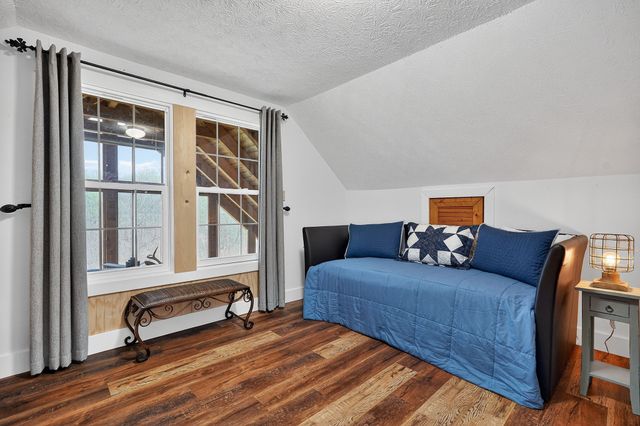 446 Oak Dr, Smithville, TN 37166