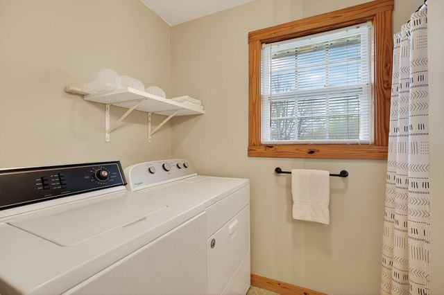 446 Oak Dr, Smithville, TN 37166