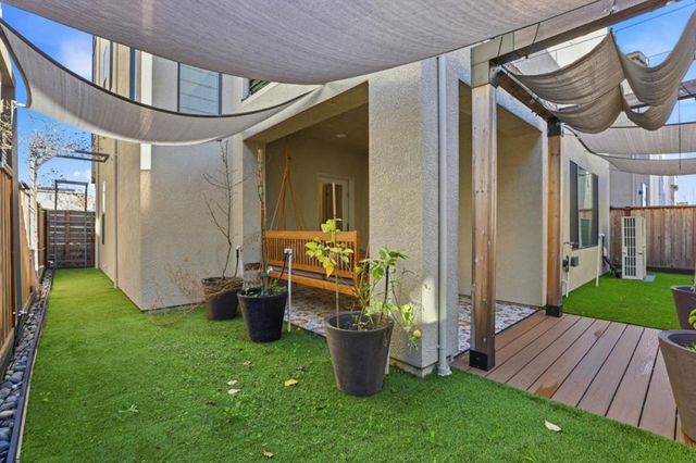 5636 Fallbrook Court, Dublin, CA 94568