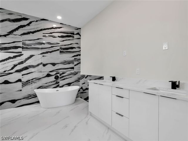 350 Delaware RD, Lehigh Acres, FL 33936