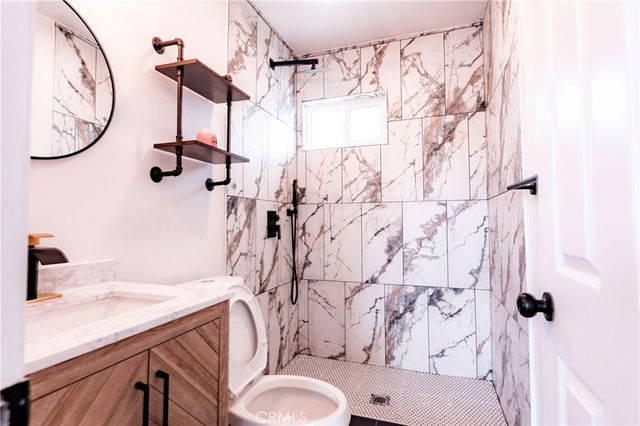 784 E Walton Street B, Signal Hill, CA 90755
