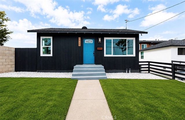 784 E Walton Street B, Signal Hill, CA 90755