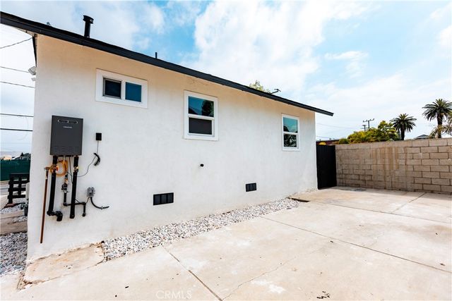 784 E Walton Street B, Signal Hill, CA 90755
