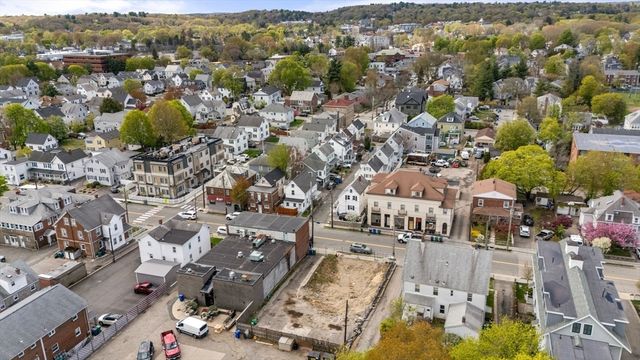 194 Adams St, Newton, MA 02458