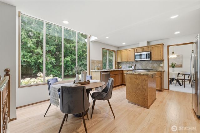 14132 177th Avenue NE, Redmond, WA 98052