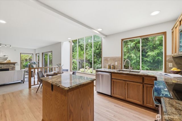 14132 177th Avenue NE, Redmond, WA 98052