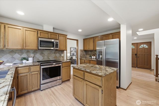 14132 177th Avenue NE, Redmond, WA 98052
