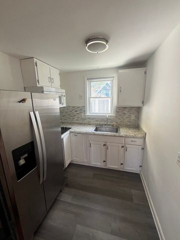 248 Essex St, Lynn, MA 01902