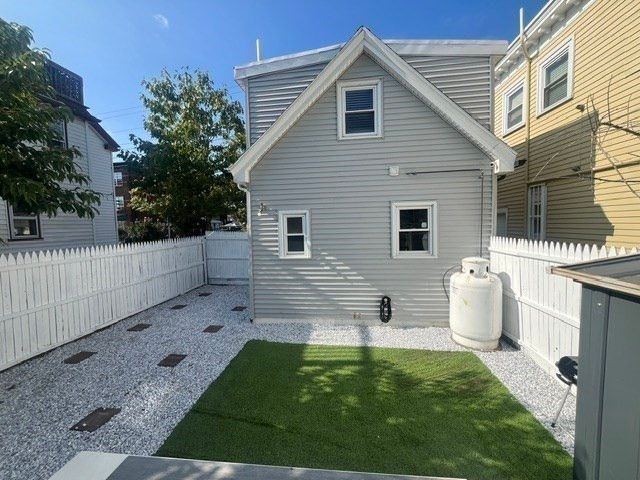 248 Essex St, Lynn, MA 01902