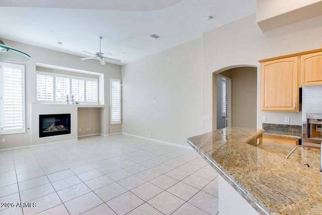 5235 E HERRERA Drive, Phoenix, AZ 85054