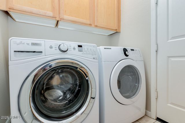 5235 E HERRERA Drive, Phoenix, AZ 85054