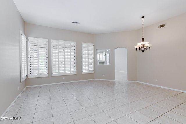 5235 E HERRERA Drive, Phoenix, AZ 85054