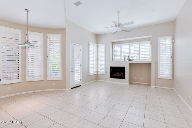 5235 E HERRERA Drive, Phoenix, AZ 85054