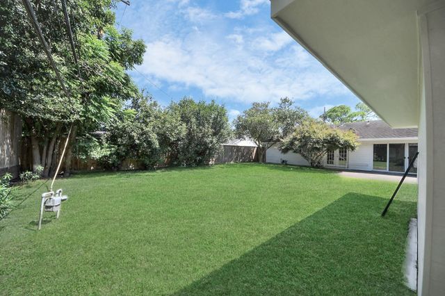 7610 Highmeadow Drive, Houston, TX 77063